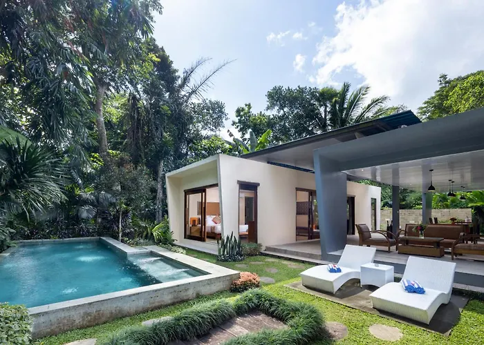 سبا وفيلات Senetan منتجع أوبود